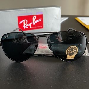 Ray Ban Black Aviator Large Metal II - NEW